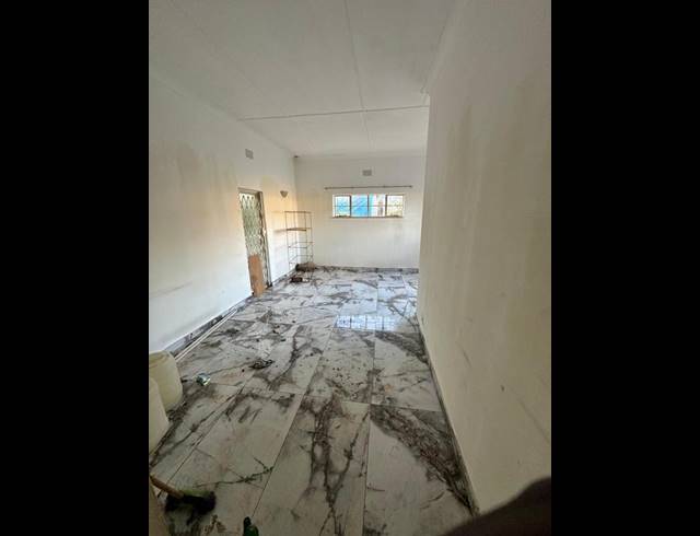 3 BEDROOM HOUSE FOR SALE IN WYCHWOOD